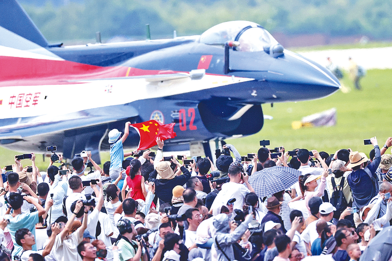 男人用力操女人小骚逼视频长春航空展迎来首个公众日